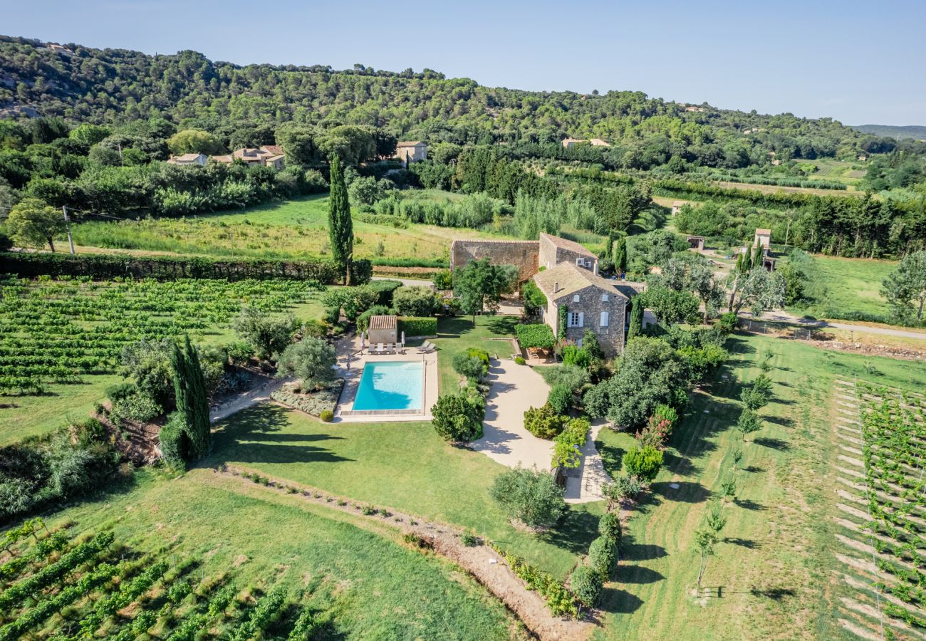 Maison à Saint-Restitut - les Marcellines, propriété de caractère avec piscine chauffée et vue 