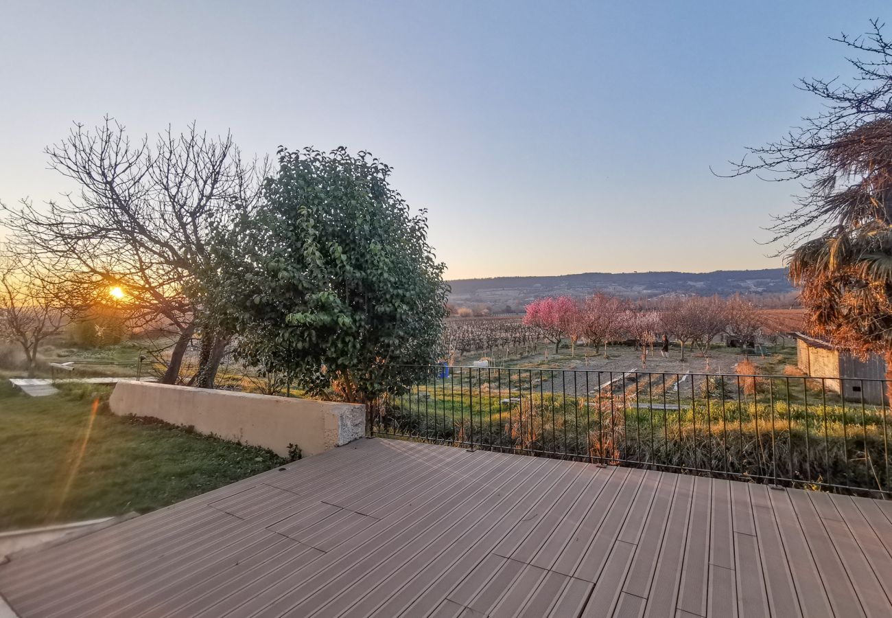 Maison à Tulette - Maison familiale, rénovée, avec piscine chauffée & jardin