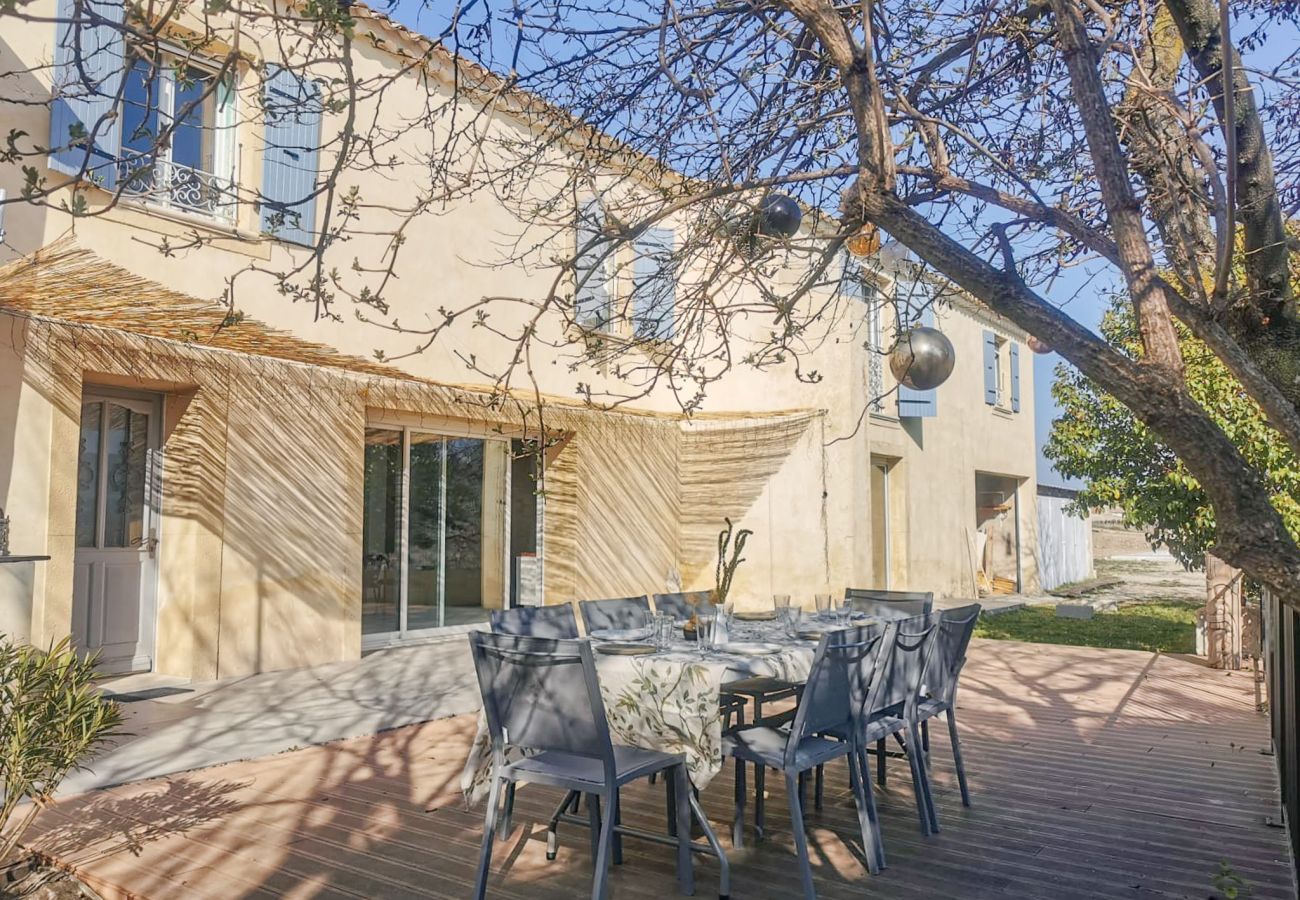 Maison à Tulette - Maison familiale, rénovée, avec piscine chauffée & jardin