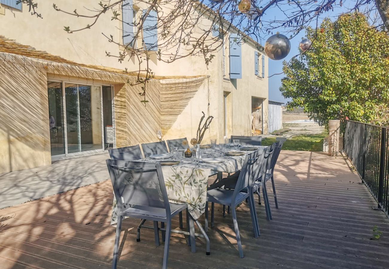 Maison à Tulette - Maison familiale, rénovée, avec piscine chauffée & jardin