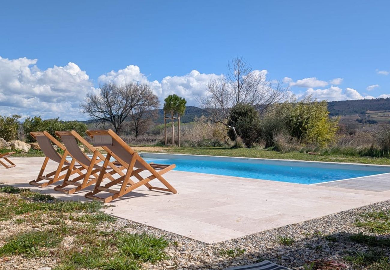 Maison à Tulette - Maison familiale, rénovée, avec piscine chauffée & jardin
