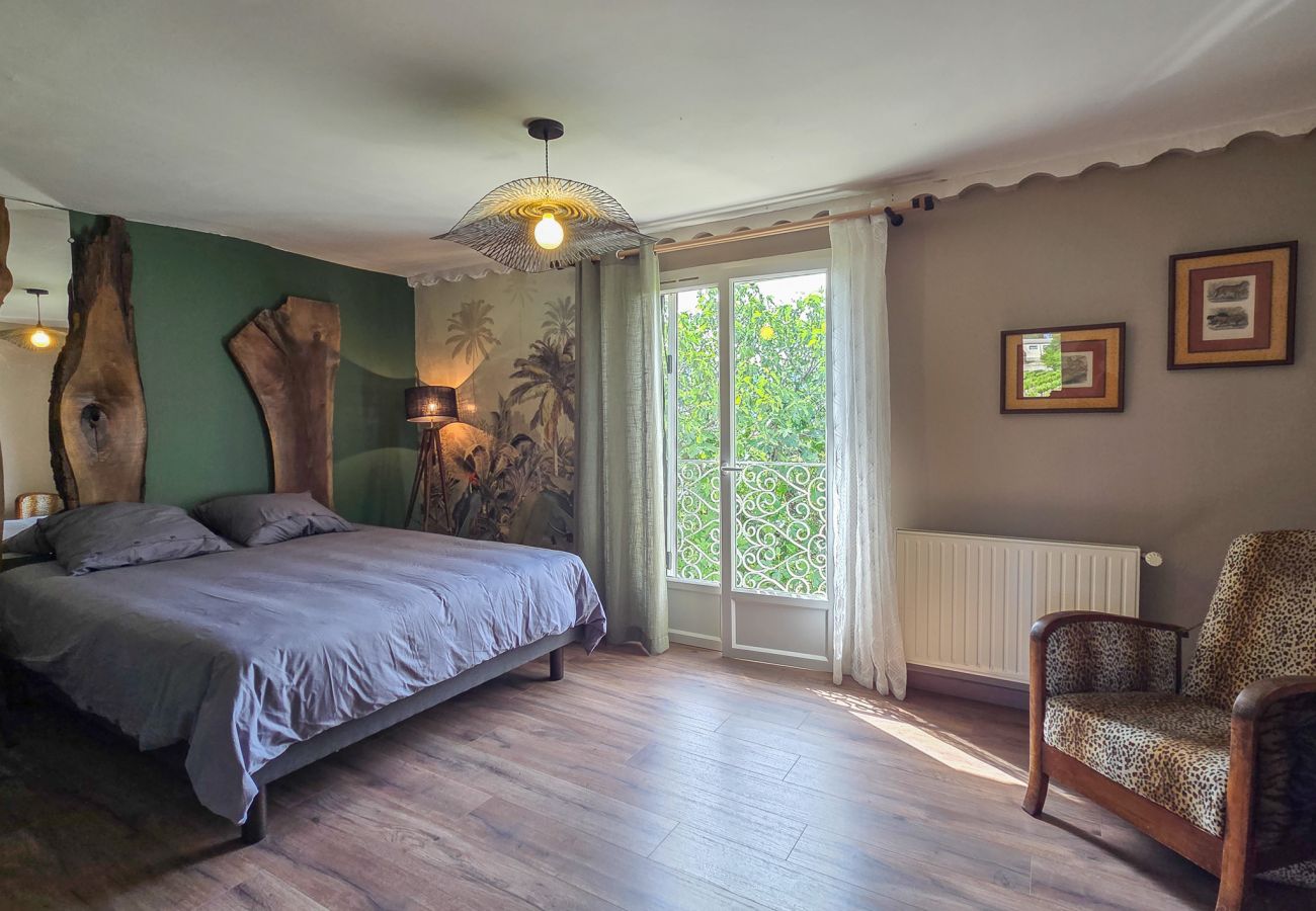 Maison à Tulette - Maison familiale, rénovée, avec piscine chauffée & jardin