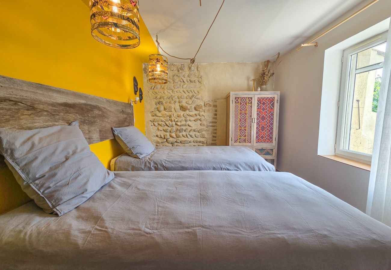 Maison à Tulette - Maison familiale, rénovée, avec piscine chauffée & jardin