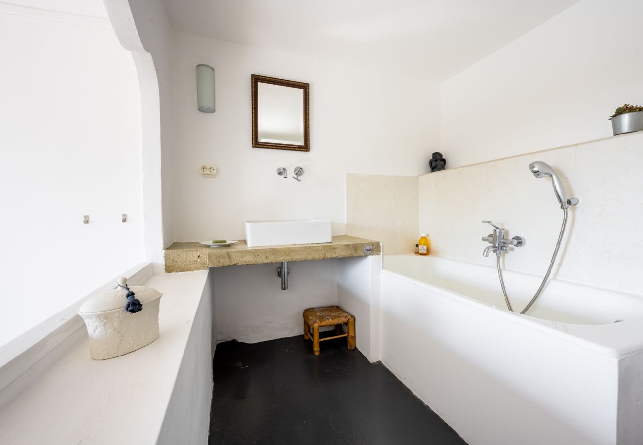 Maison à Tulette - La Mancelone, propriété d'exception à louer, avec piscine