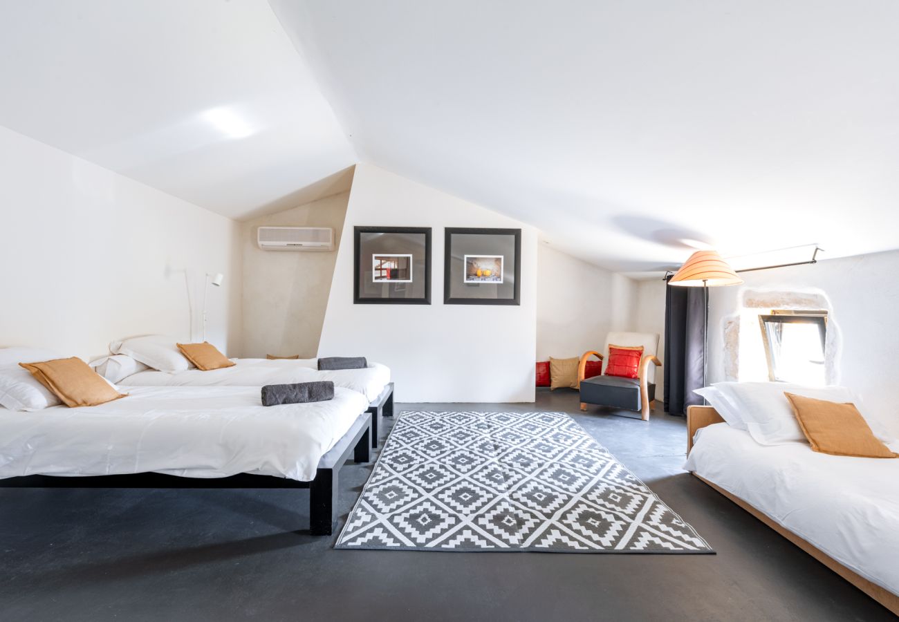 Maison à Tulette - La Mancelone, propriété d'exception à louer, avec piscine