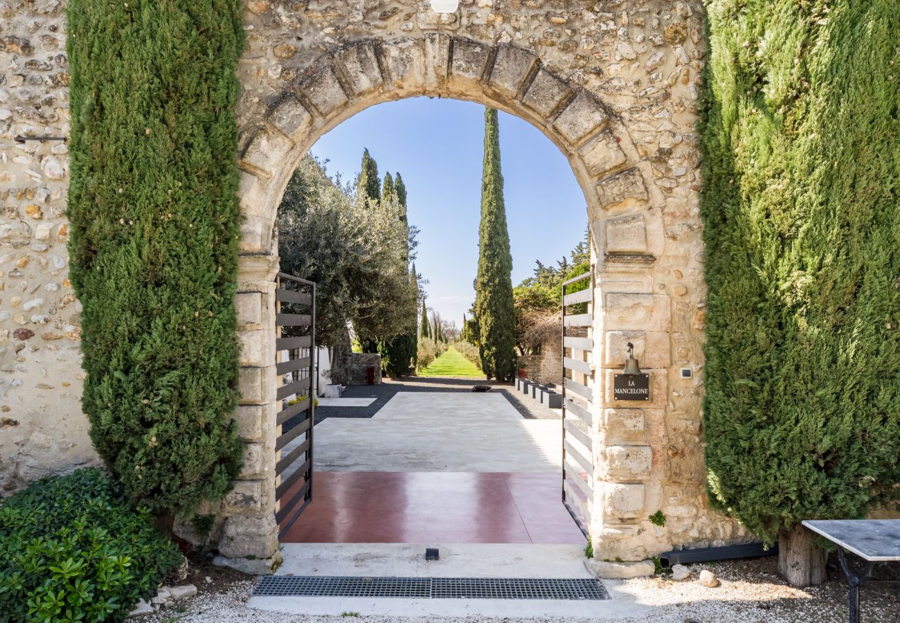 Maison à Tulette - La Mancelone, propriété d'exception à louer, avec piscine