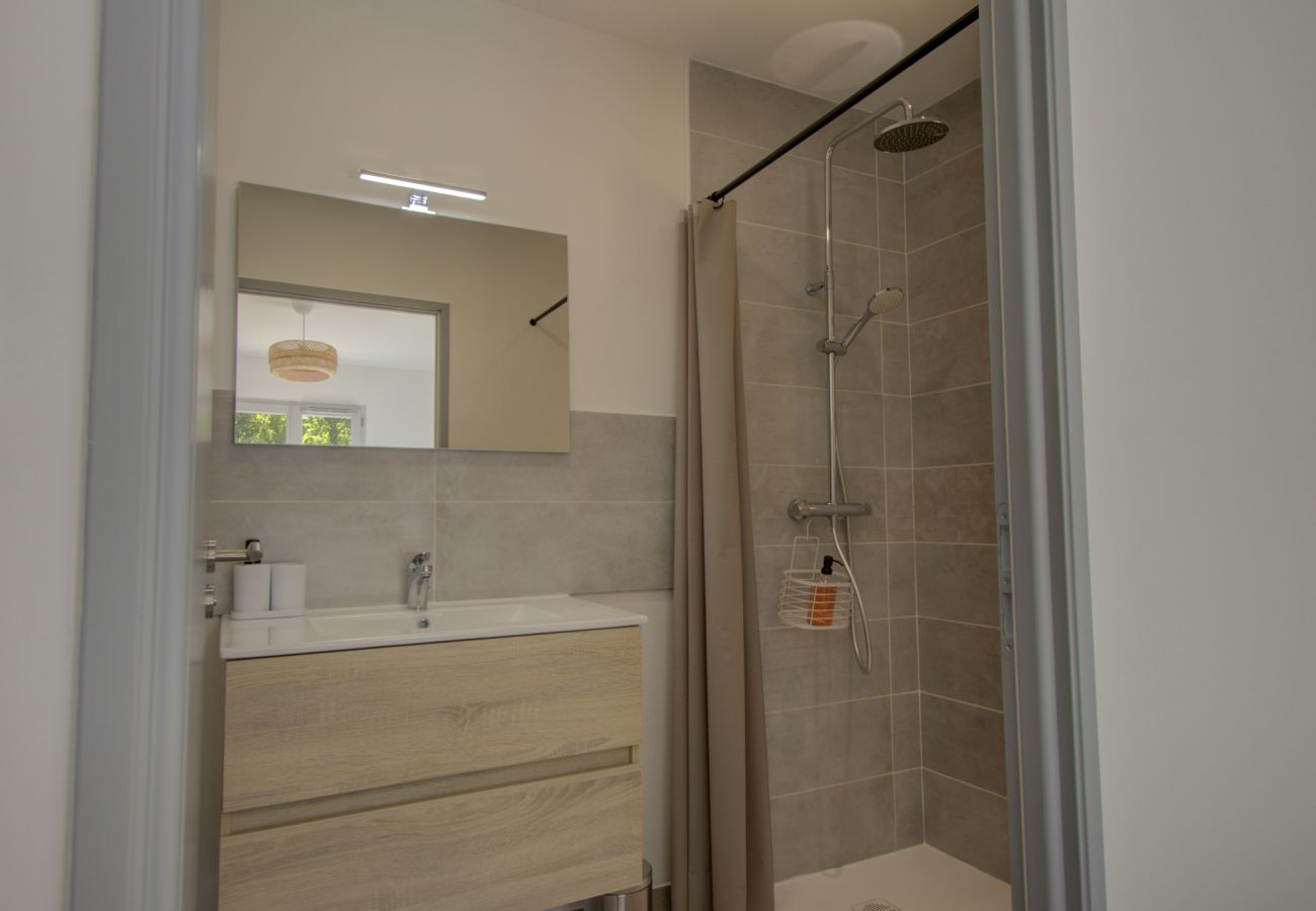 Villa à Suze-la-Rousse - Villa neuve avec piscine privée au coeur du village - 4 pers.