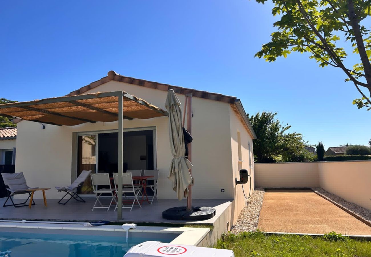Villa à Suze-la-Rousse - Villa neuve avec piscine privée au coeur du village - 4 pers.