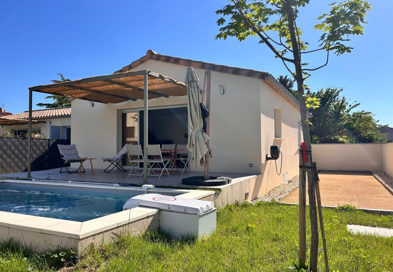 Villa à Suze-la-Rousse - Villa neuve avec piscine privée au coeur du village - 4 pers.
