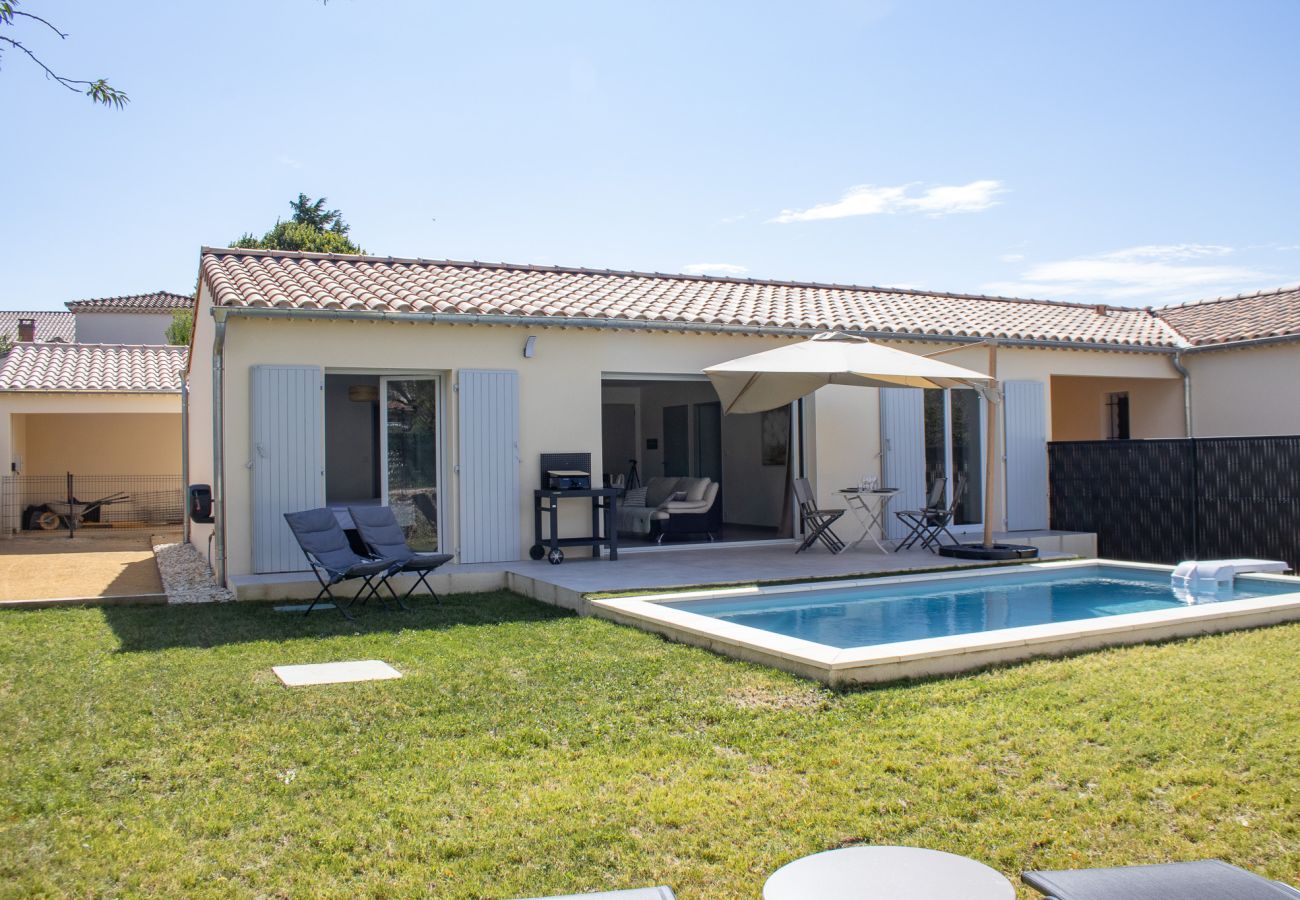 Villa à Suze-la-Rousse - Villa neuve avec piscine privée au coeur du village - 4 pers.