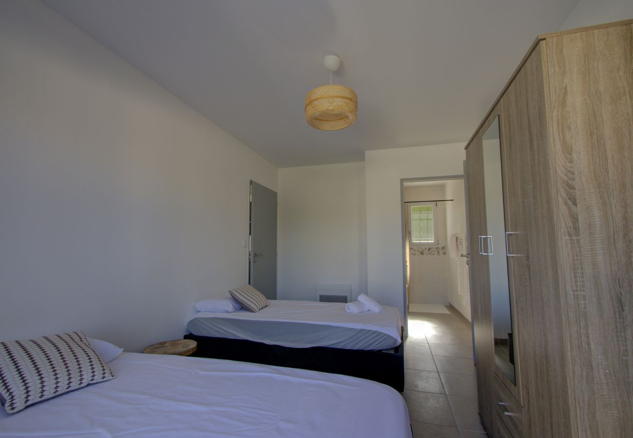 Villa à Suze-la-Rousse - Villa neuve avec piscine privée au coeur du village - 4 pers.