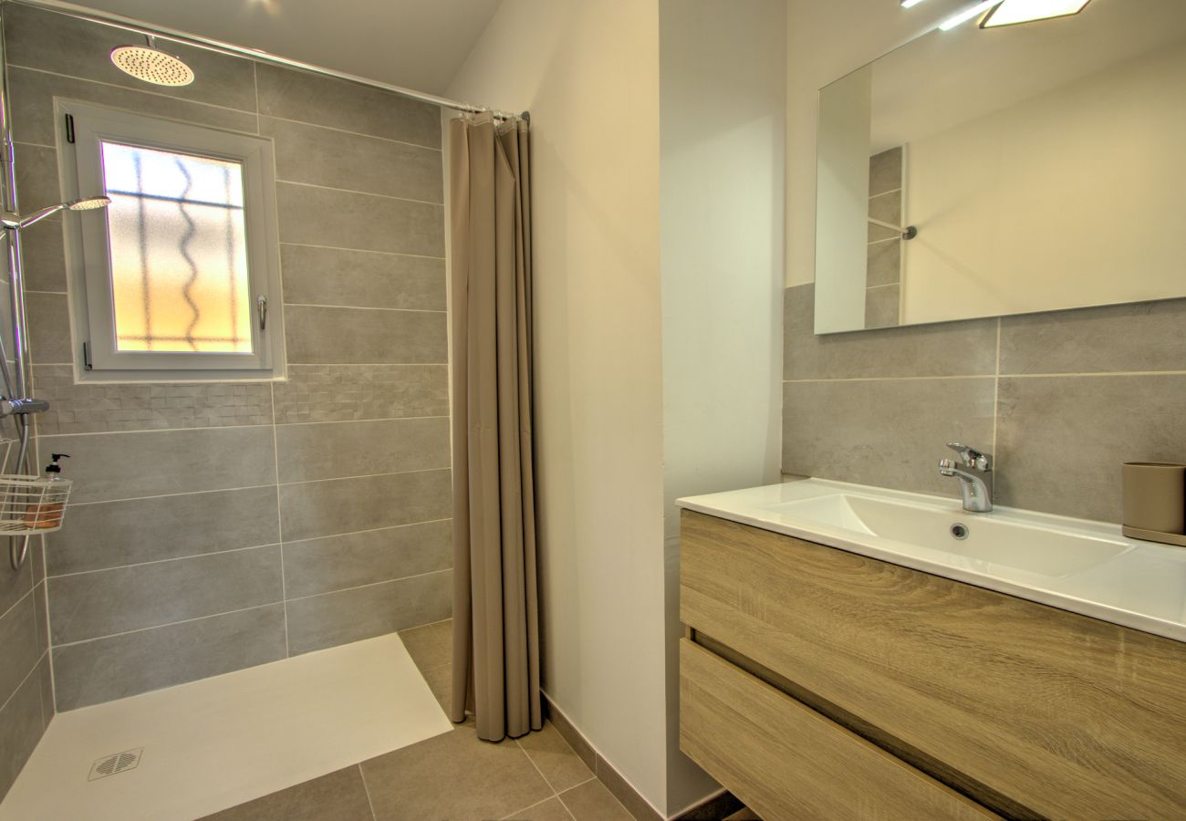 Villa à Suze-la-Rousse - Villa neuve avec piscine privée au coeur du village - 4 pers.