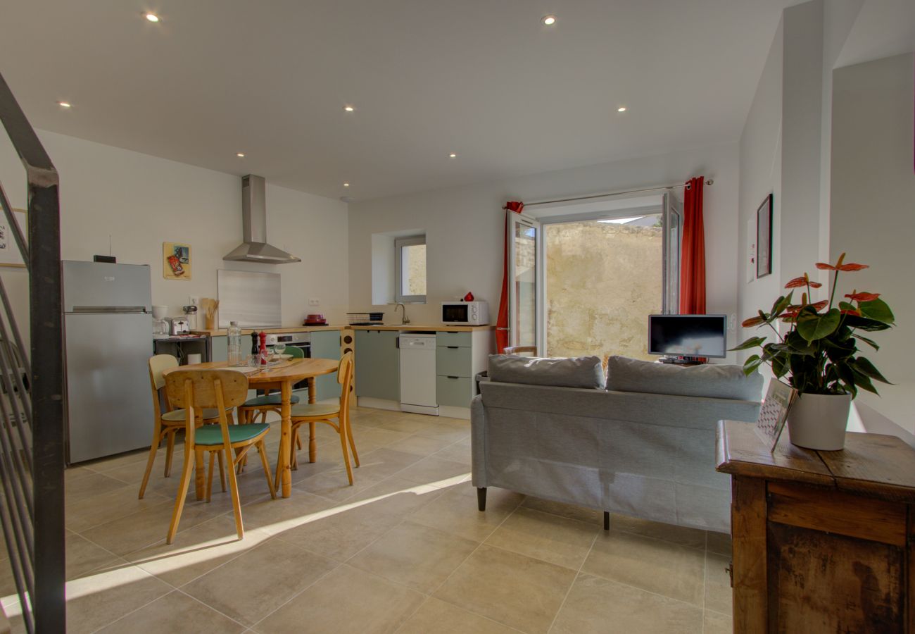 Gîte Rural à Saint-Paul-Trois-Châteaux - Maison de village rénovée au coeur de Saint-Paul-trois-Châteaux