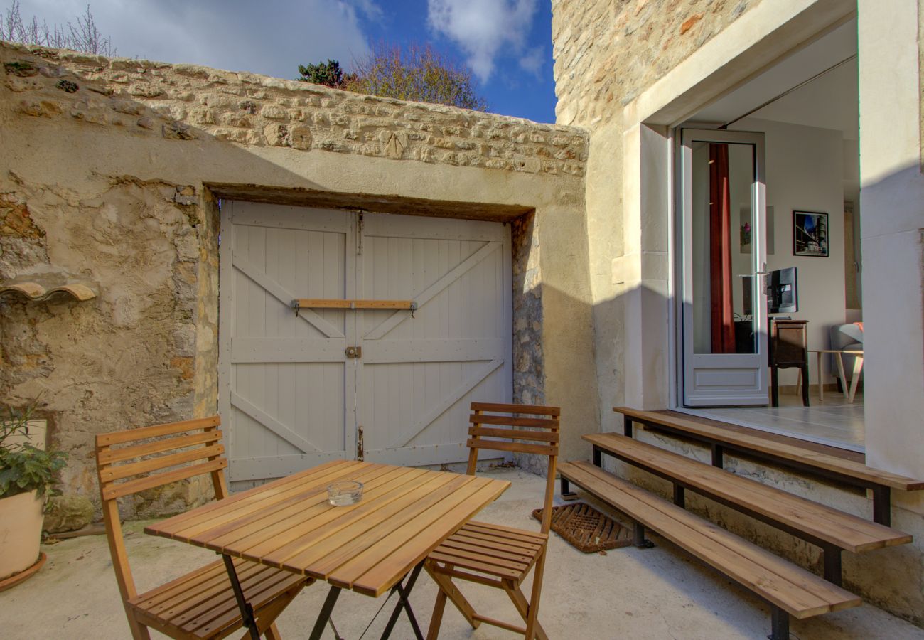 Gîte Rural à Saint-Paul-Trois-Châteaux - Maison de village rénovée au coeur de Saint-Paul-trois-Châteaux