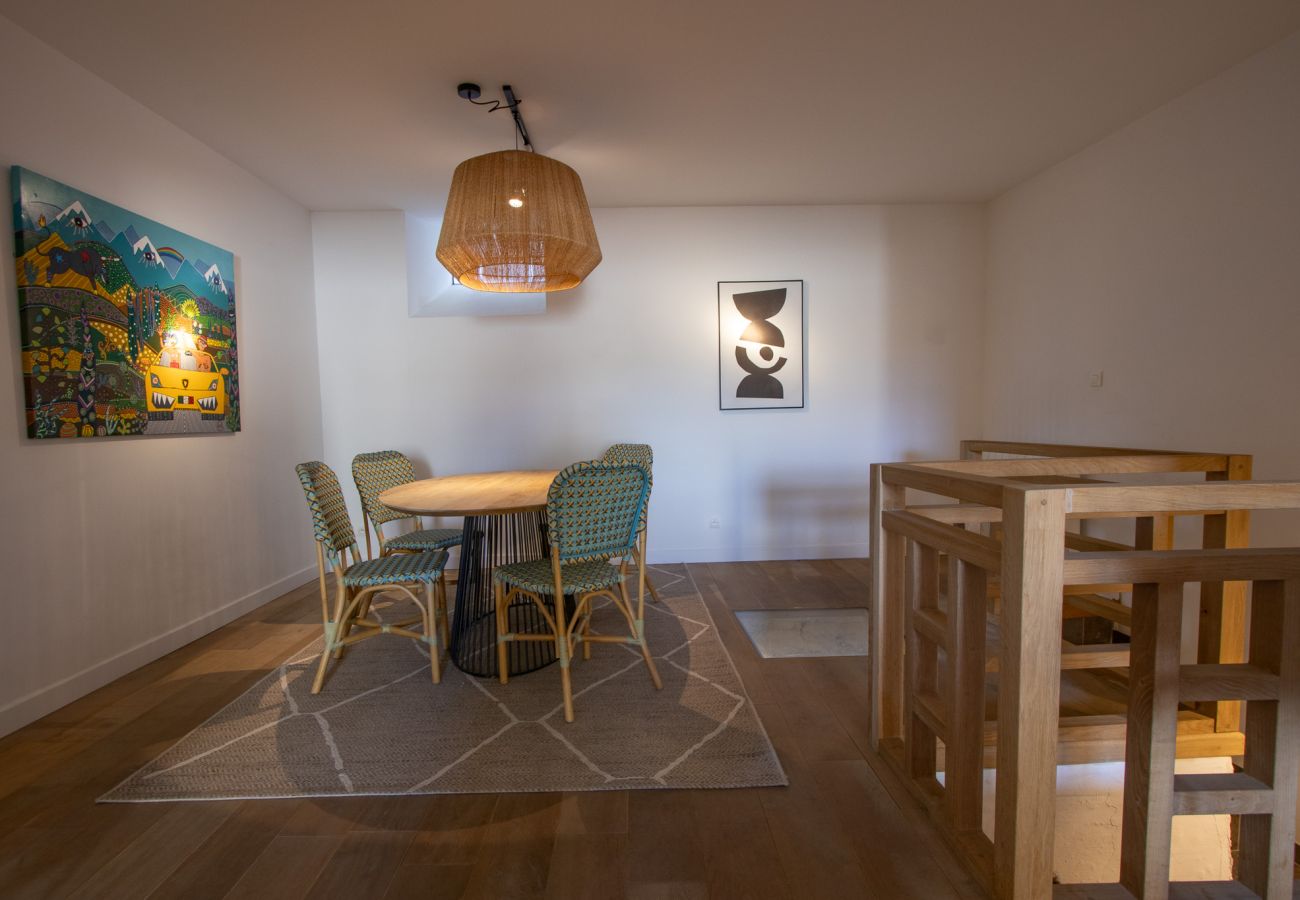 Maison mitoyenne à Grignan - Châteaux-Lavandes, maison au coeur de Grignan