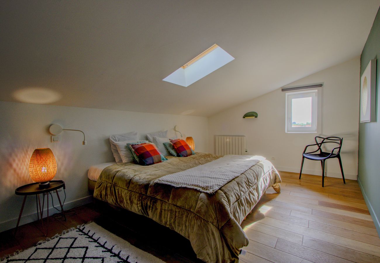 Maison mitoyenne à Grignan - Châteaux-Lavandes, maison au coeur de Grignan