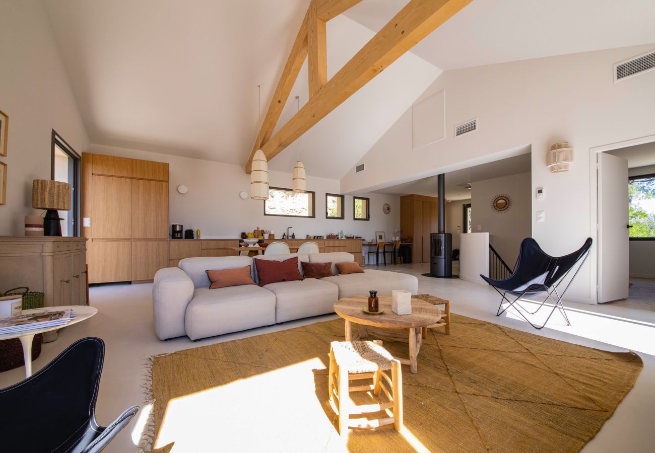 Maison à Saint-Restitut - Villa avec piscine et vue – Drôme provençale