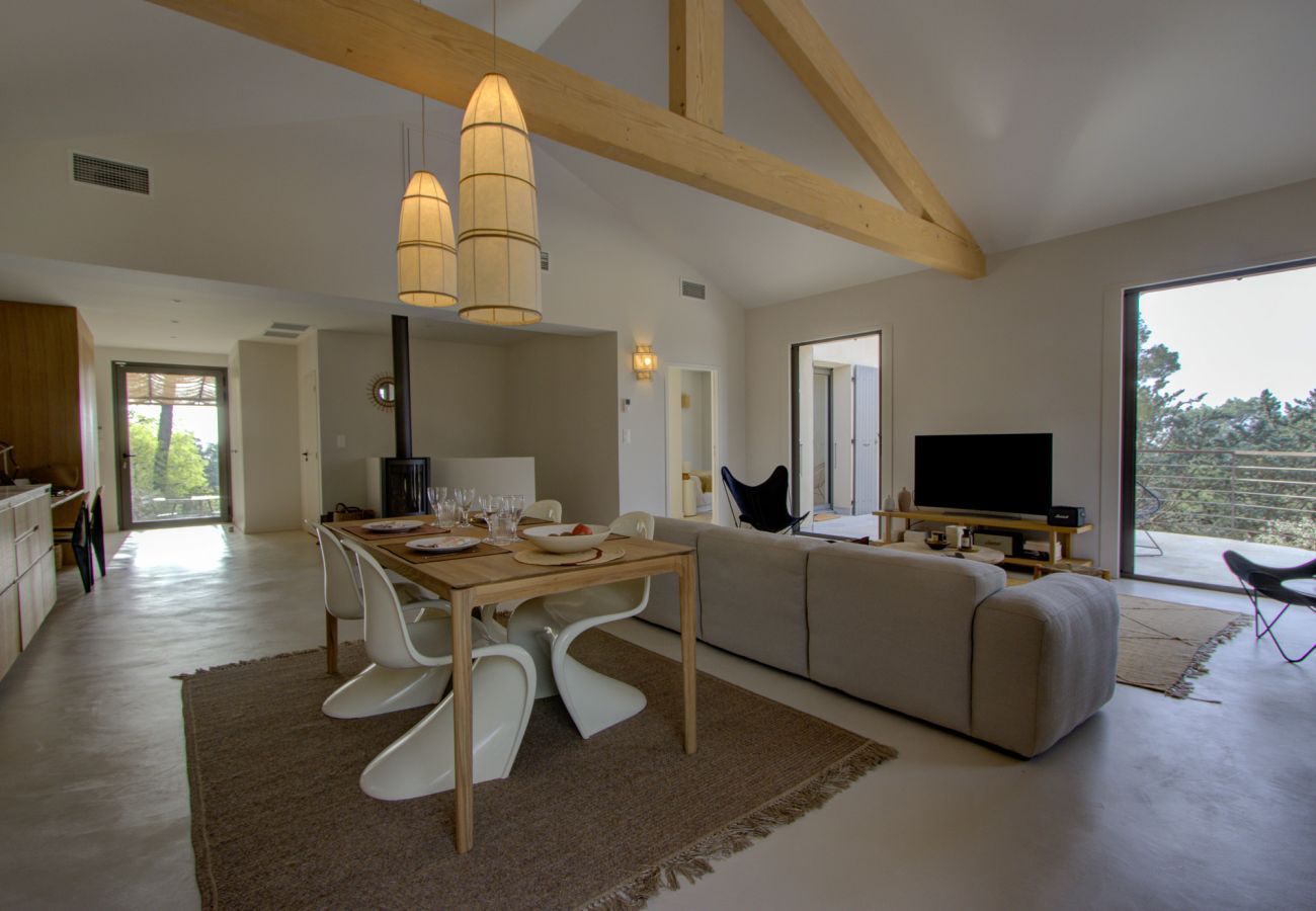 Maison à Saint-Restitut - Villa avec piscine et vue – Drôme provençale
