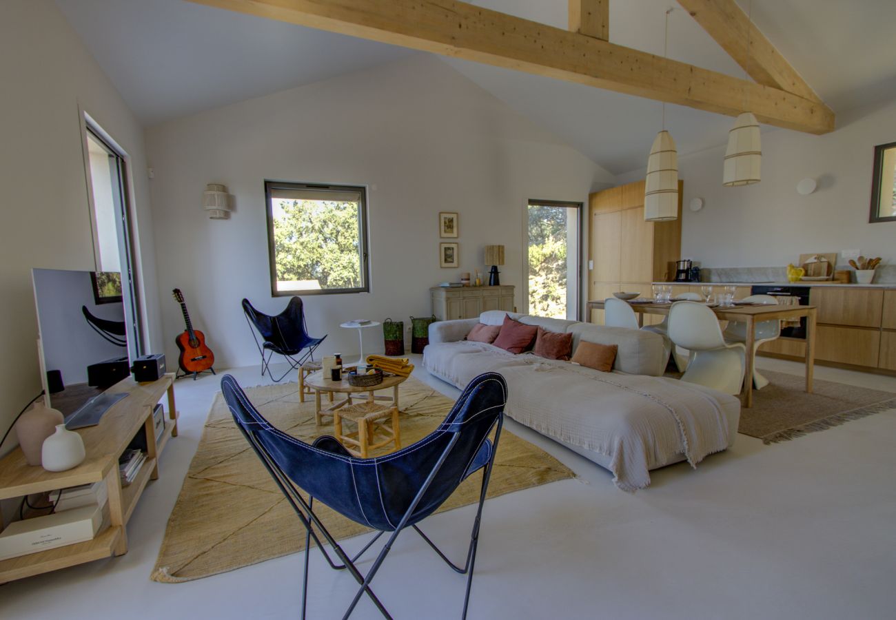 Maison à Saint-Restitut - Villa avec piscine et vue – Drôme provençale