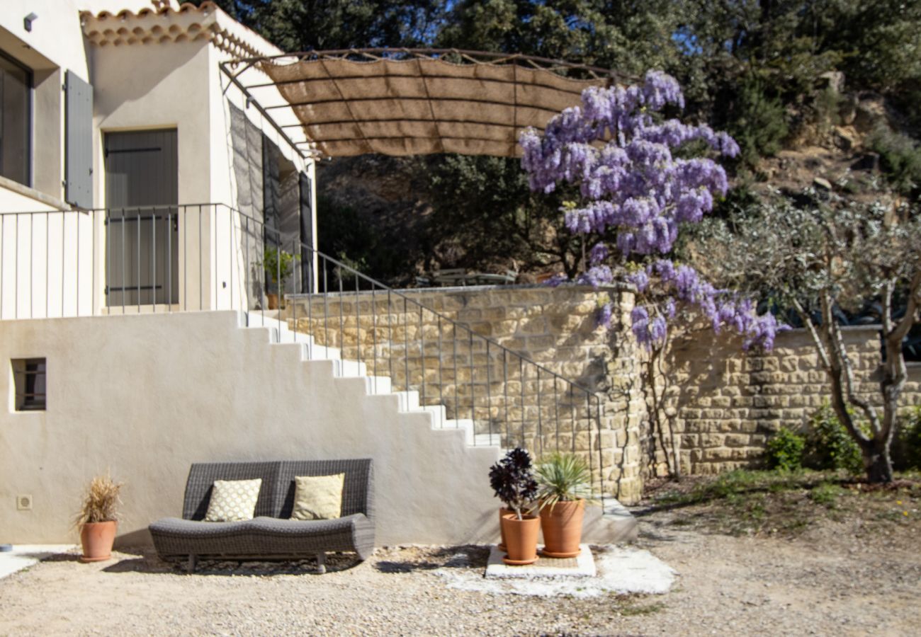 Maison à Saint-Restitut - Villa avec piscine et vue – Drôme provençale