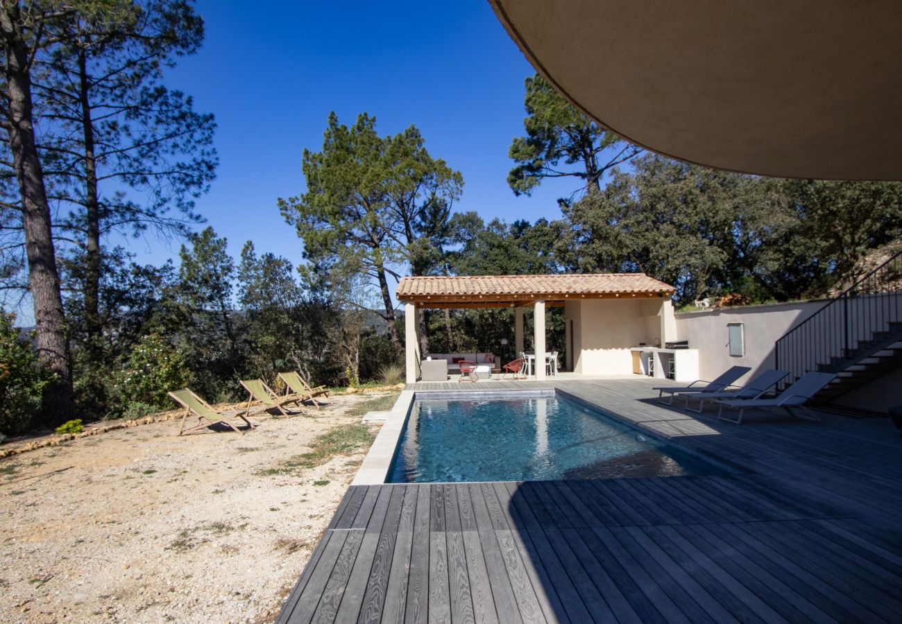 Maison à Saint-Restitut - Villa avec piscine et vue – Drôme provençale
